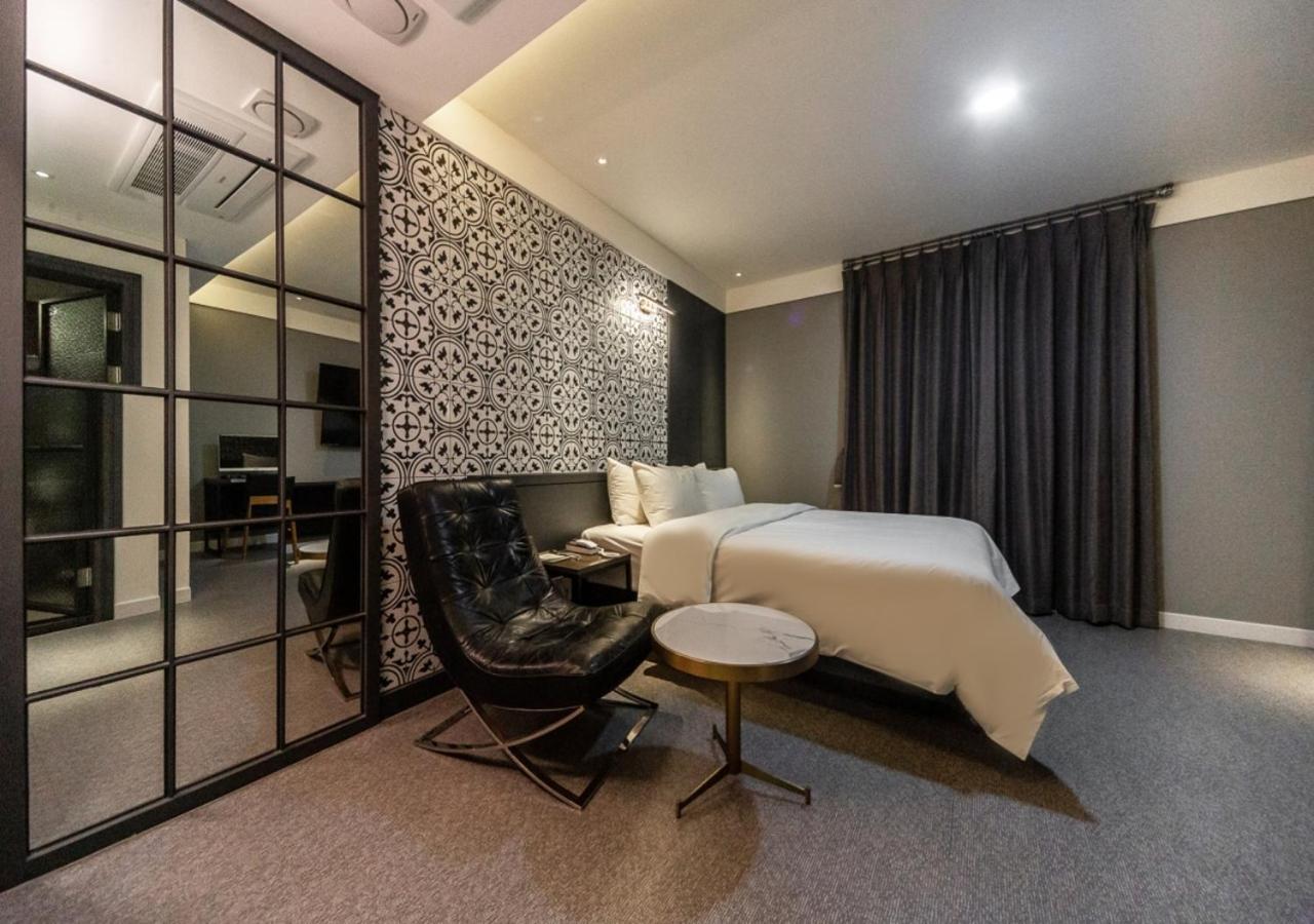 West In Hotel Yeosu Exterior foto