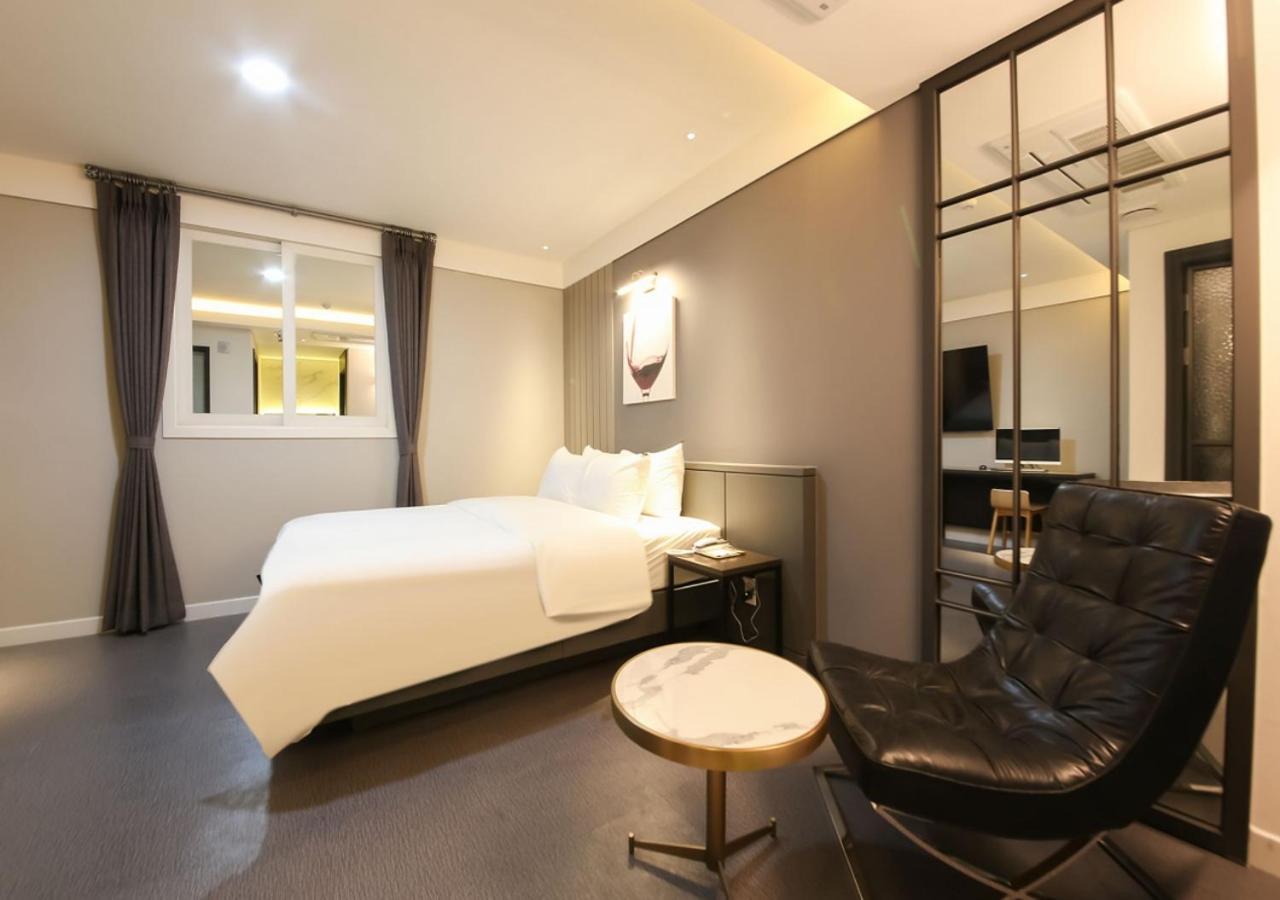 West In Hotel Yeosu Exterior foto