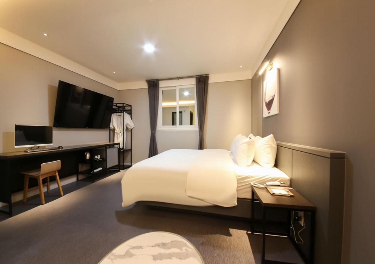 West In Hotel Yeosu Exterior foto
