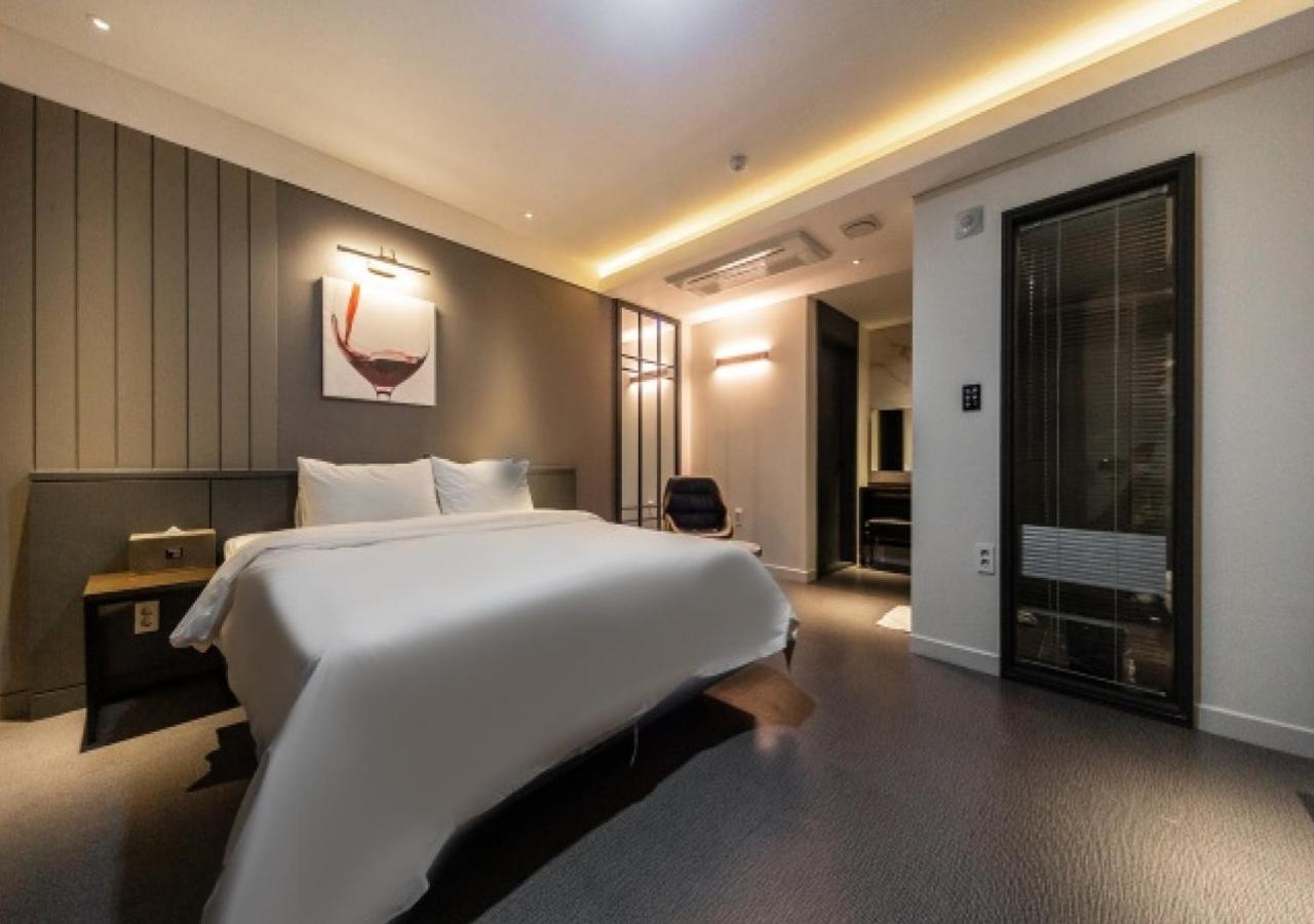 West In Hotel Yeosu Exterior foto