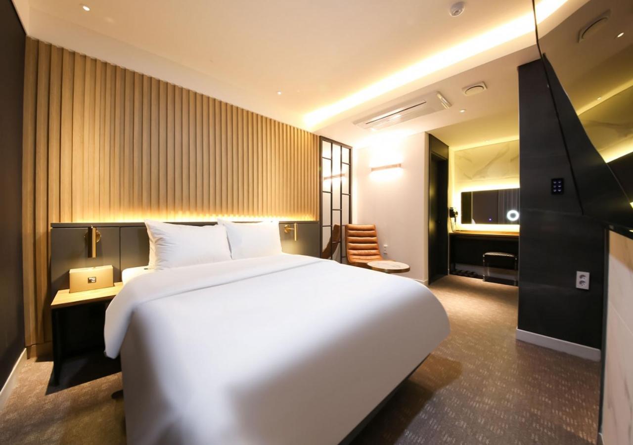 West In Hotel Yeosu Exterior foto