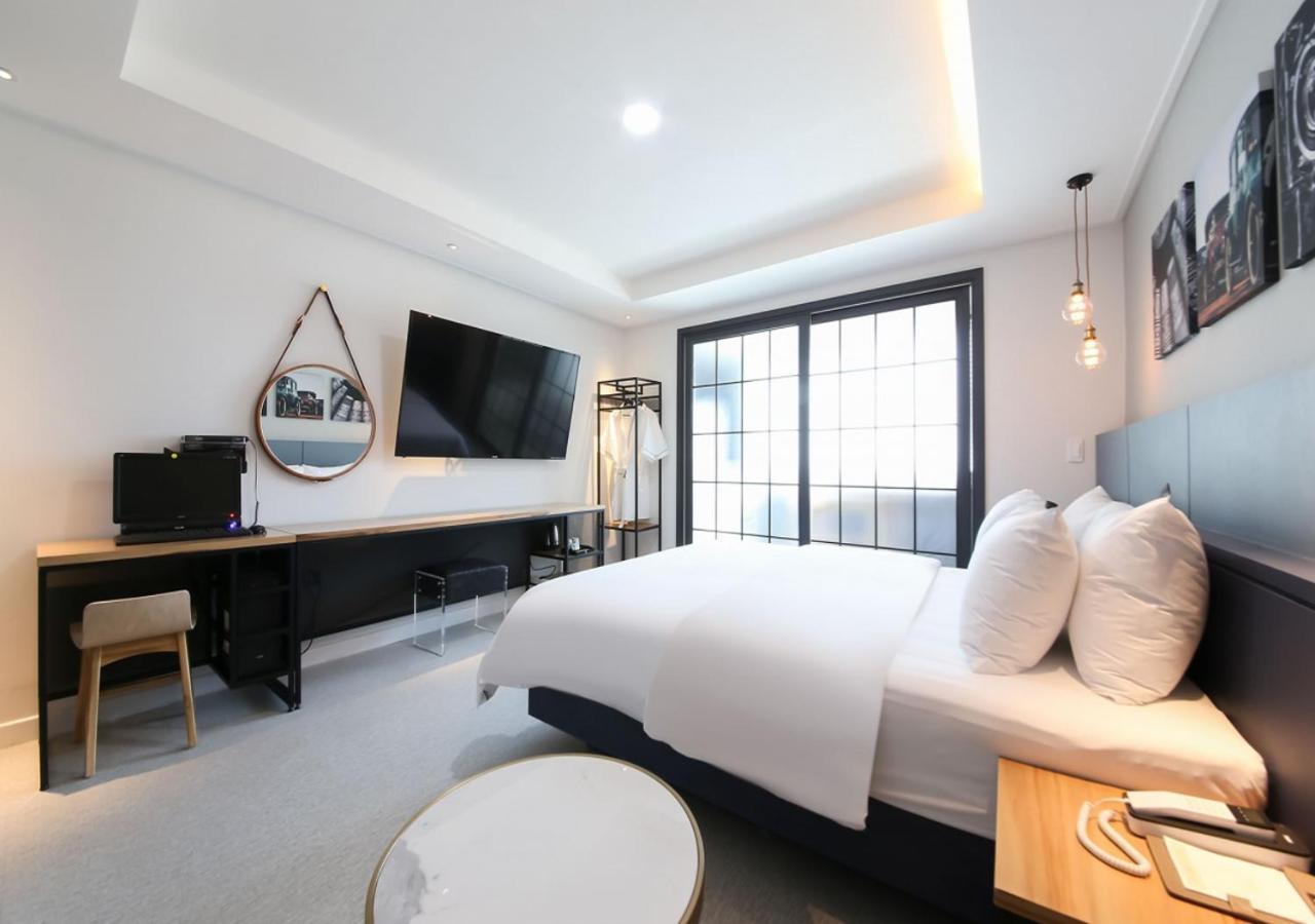 West In Hotel Yeosu Exterior foto