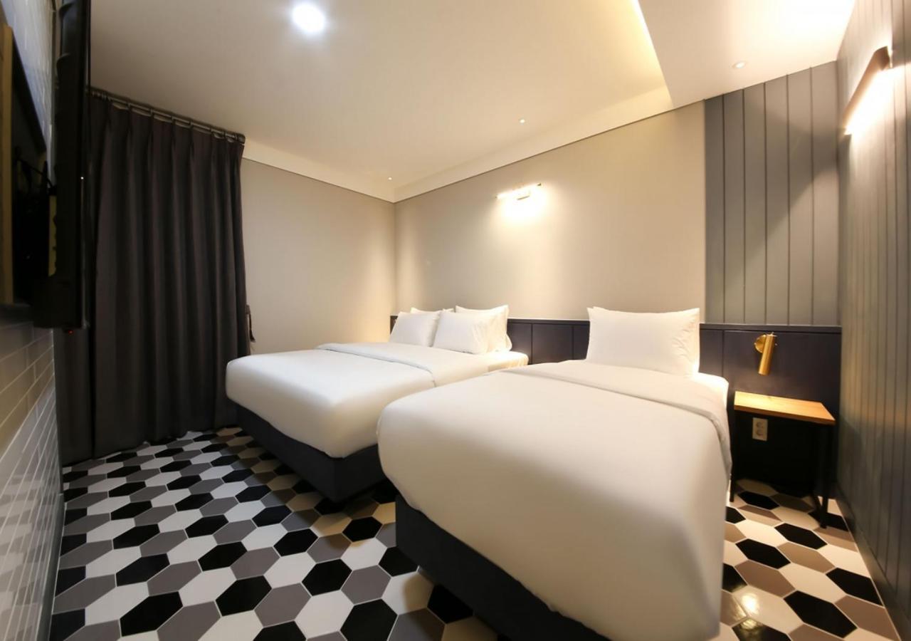 West In Hotel Yeosu Exterior foto