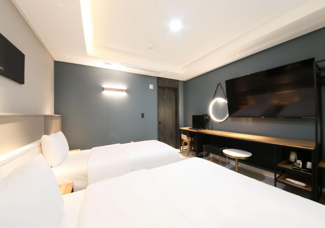 West In Hotel Yeosu Exterior foto