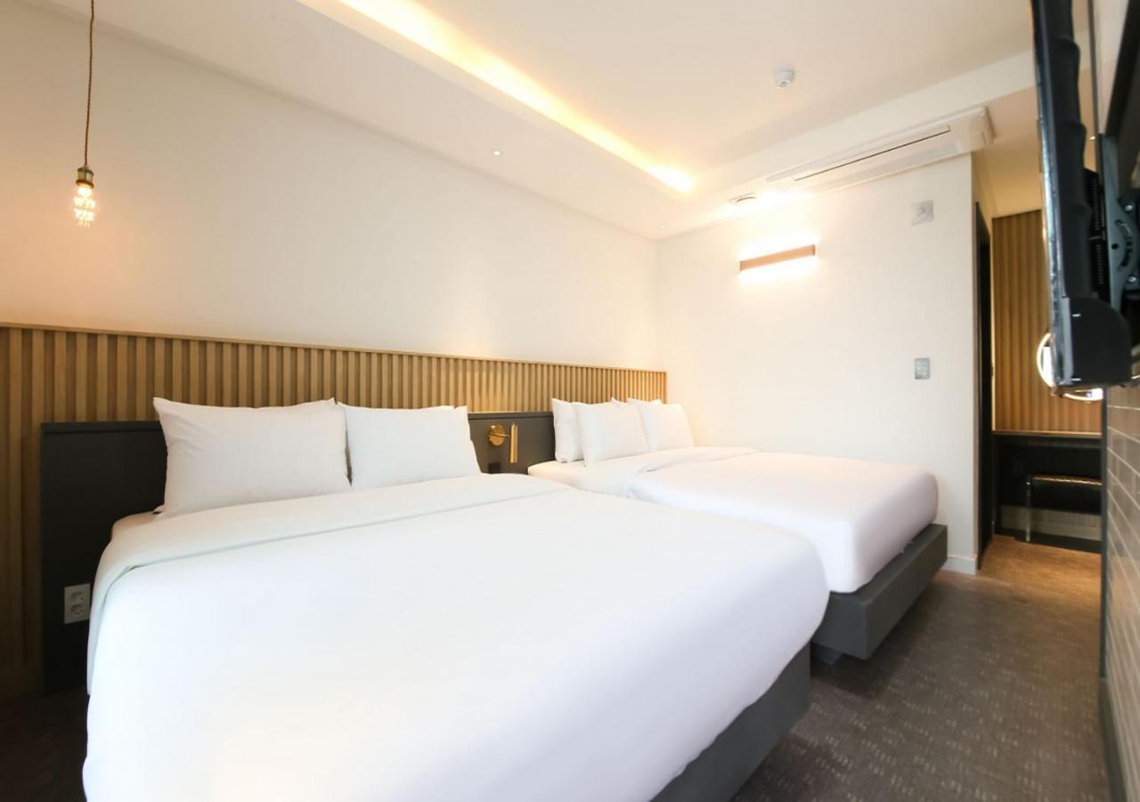 West In Hotel Yeosu Exterior foto