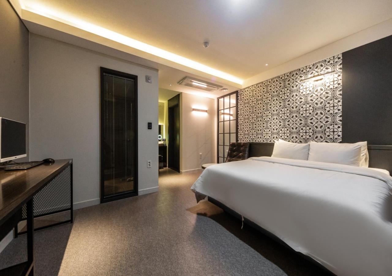 West In Hotel Yeosu Exterior foto