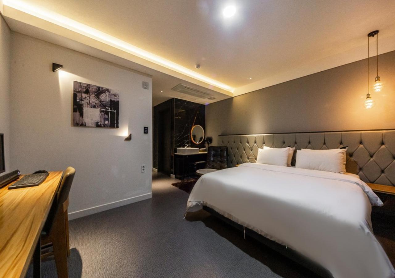West In Hotel Yeosu Exterior foto