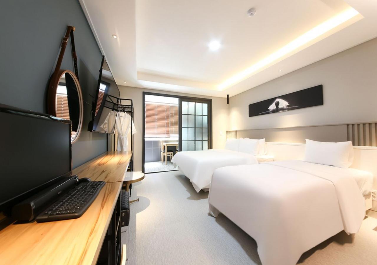 West In Hotel Yeosu Exterior foto