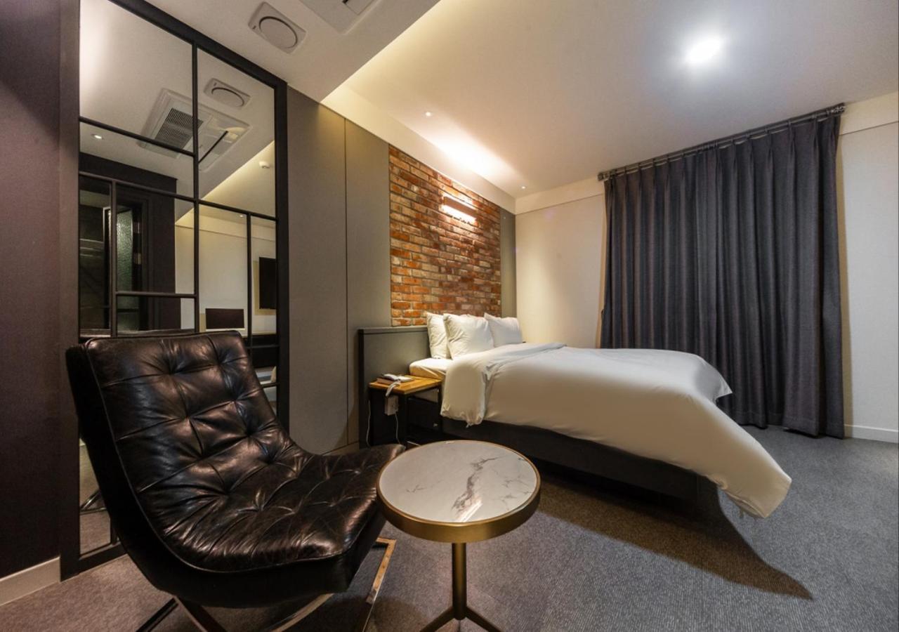 West In Hotel Yeosu Exterior foto
