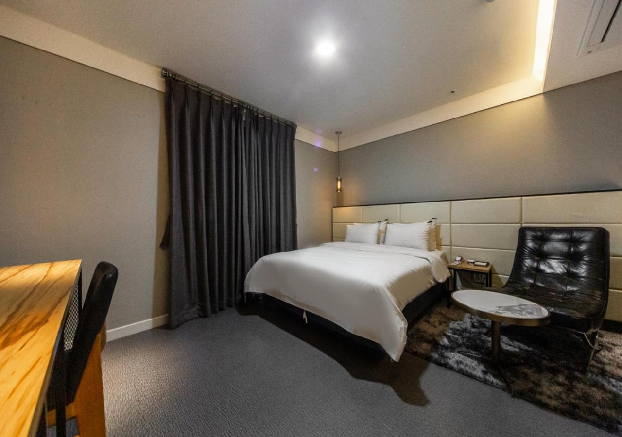 West In Hotel Yeosu Exterior foto