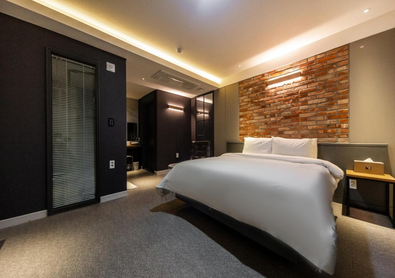 West In Hotel Yeosu Exterior foto